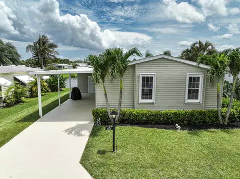 340 NE Jade Cir, Jensen Beach, FL 34957