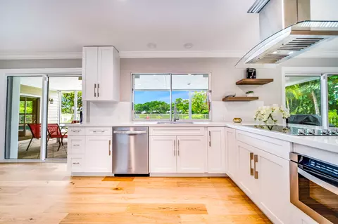 3402 Pine Haven Cir, Boca Raton, FL 33431