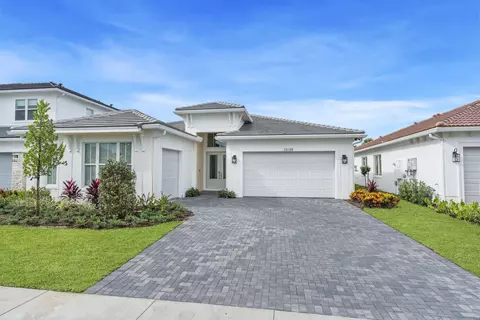 12120 Waterstone Cir, Palm Beach Gardens, FL 33412