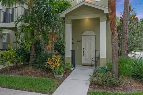 2167 SE Destin Dr, Port Saint Lucie, FL 34952