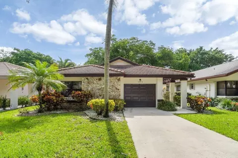 4844 Boxwood Cir, Boynton Beach, FL 33436