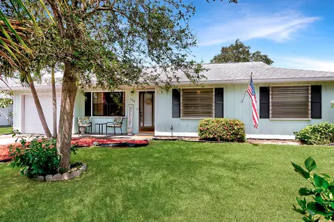 109 13th Ave, Vero Beach, FL 32962