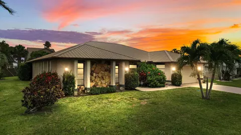 1617 Bahia Dr, Fort Pierce, FL 34949
