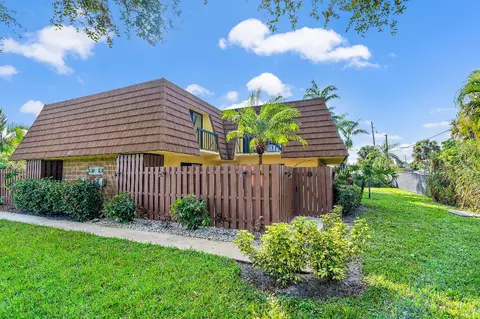 825 Center St #57B, Jupiter, FL 33458