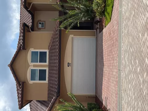 2800 65th Dr #102, Vero Beach, FL 32966