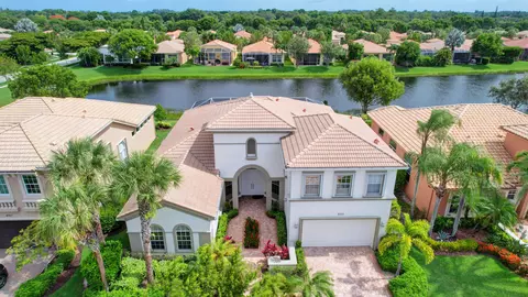 8755 Via Prestigio E, Wellington, FL 33411