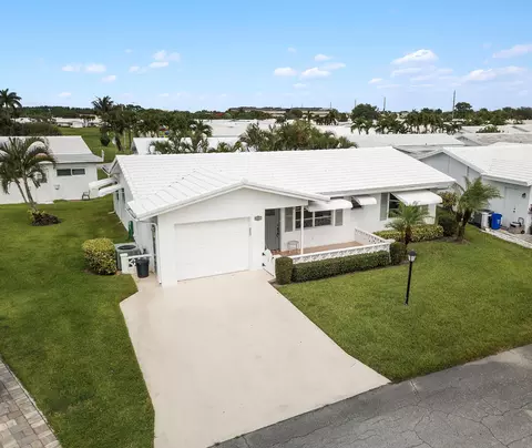 1713 SW 19th Ct, Boynton Beach, FL 33426