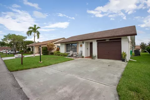 6310 White Sabal Palm Ln, Greenacres, FL 33463