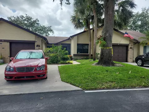 129 Ramblewood Cir, Royal Palm Beach, FL 33411
