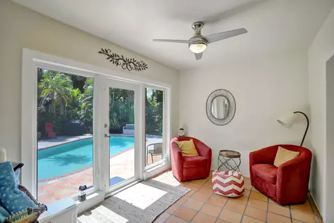 302 34th St, West Palm Beach, FL 33407