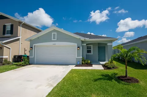 10909 SW Robbia Way, Port Saint Lucie, FL 34987