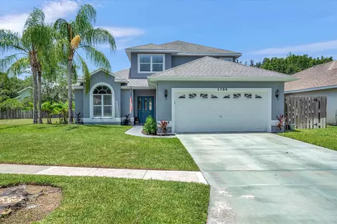 1706 Pondberry Ln, Port Saint Lucie, FL 34952