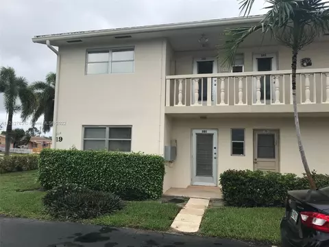 2214 NE 1st Way #201, Boynton Beach, FL 33435