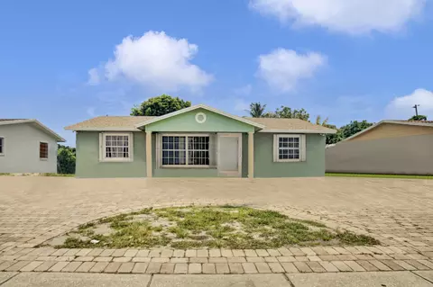 5772 N Haverhill Rd, West Palm Beach, FL 33407