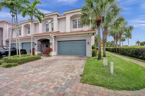 20 Nottingham Pl, Boynton Beach, FL 33426