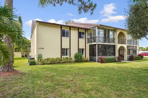 3586 La Playas Ct #A-1, Greenacres, FL 33463