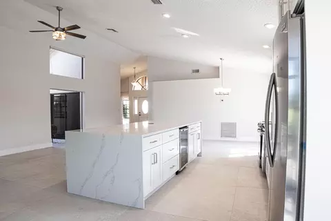 12461 Sand Wedge Dr, Boynton Beach, FL 33437