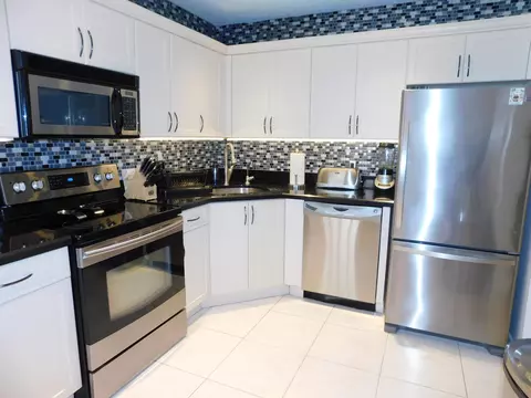 5283 Europa Dr #A, Boynton Beach, FL 33437