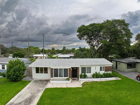 1449 NE 25th St, Pompano Beach, FL 33064