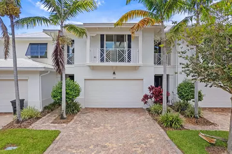 1115 Piccadilly St, Palm Beach Gardens, FL 33418