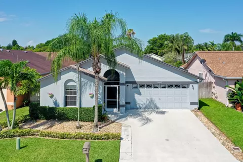 1407 Waterway Cove Dr, Wellington, FL 33414