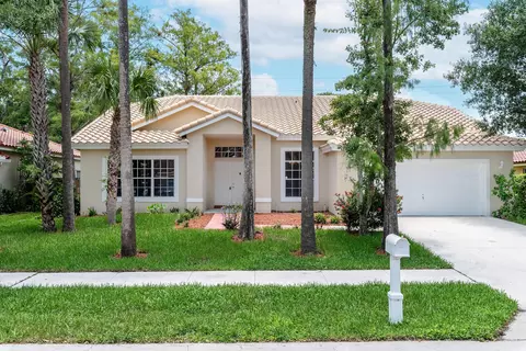 6501 NW 54 Ct, Lauderhill, FL 33319