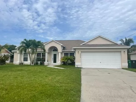 2042 SE Camilo St, Port Saint Lucie, FL 34952