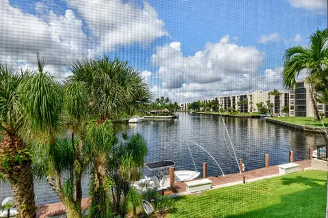 22 Royal Palm Way #2040, Boca Raton, FL 33432