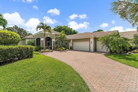 2200 SW Longwood Dr, Palm City, FL 34990