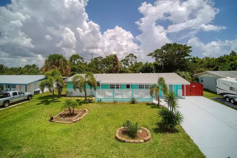 1413 NE Croton St, Jensen Beach, FL 34957