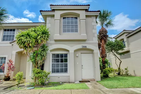 798 Summit Lake Drive Dr, West Palm Beach, FL 33406