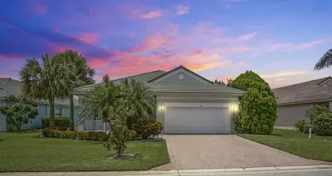 134 NW Willow Grove Ave, Port Saint Lucie, FL 34986