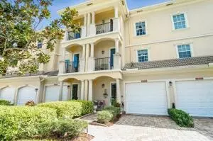 12731 SE Old Cypress Dr, Hobe Sound, FL 33455