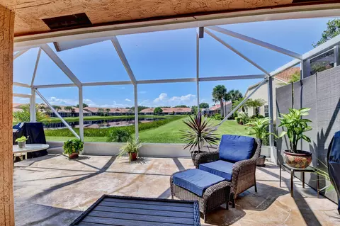 8495 Logia Cir, Boynton Beach, FL 33472