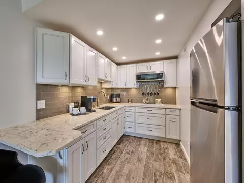 555 NW 4th Ave #3180, Boca Raton, FL 33432