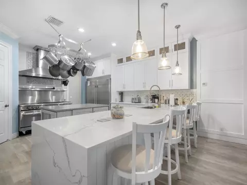 4374 Hunting Trl, Lake Worth, FL 33467
