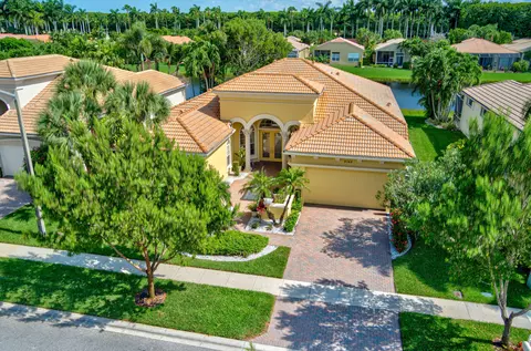 9748 Via Grandezza W, Wellington, FL 33411