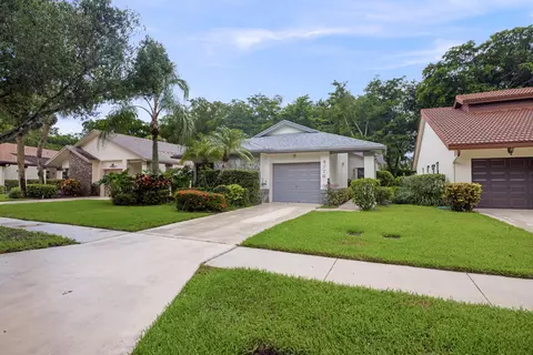 4776 Boxwood Cir, Boynton Beach, FL 33436