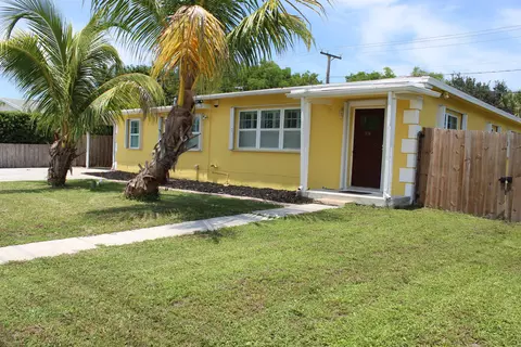 1036 S 14th St, Lantana, FL 33462