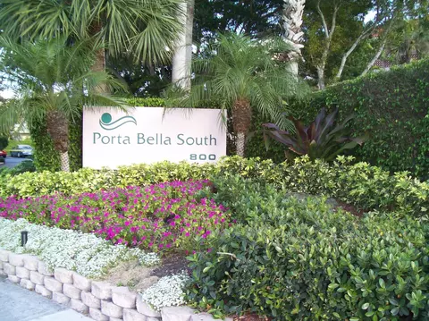 800 Jeffery St #308, Boca Raton, FL 33487