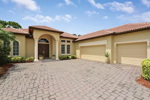 874 SW Grand Reserves Blvd, Port Saint Lucie, FL 34986