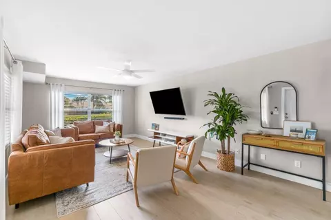 4401 Roxbury Ct, Boynton Beach, FL 33436