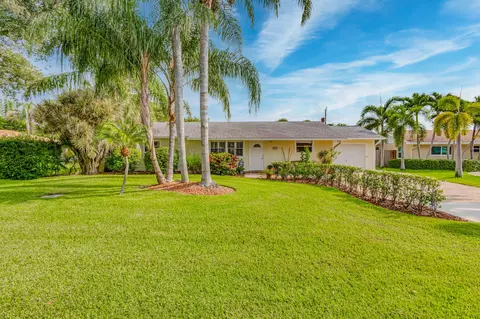 2445 N Wallen Dr, Palm Beach Gardens, FL 33410