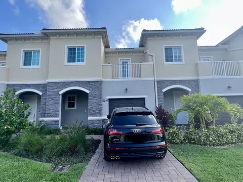 6247 SE Portofino Cir, Hobe Sound, FL 33455