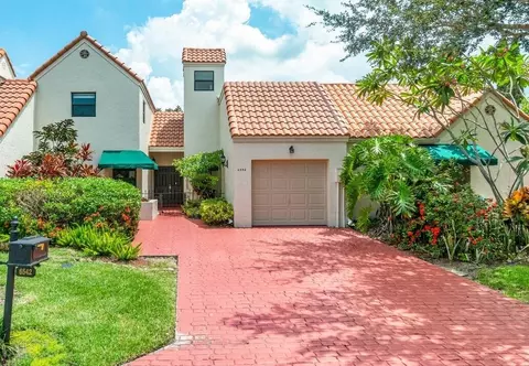6542 Las Flores Dr, Boca Raton, FL 33433
