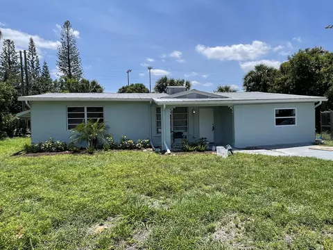 2265 NE Arch St, Jensen Beach, FL 34957