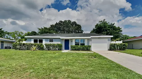 473 SW Kentwood Rd, Port Saint Lucie, FL 34953