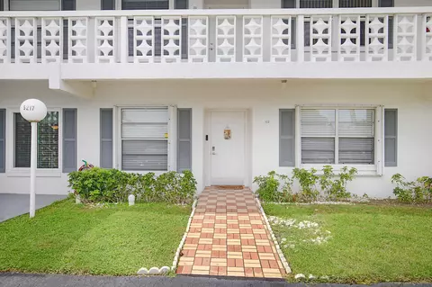 5217 Poppy Pl #102, Delray Beach, FL 33484