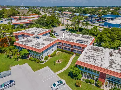 2600 SE Ocean Blvd #JJ-15, Stuart, FL 34996