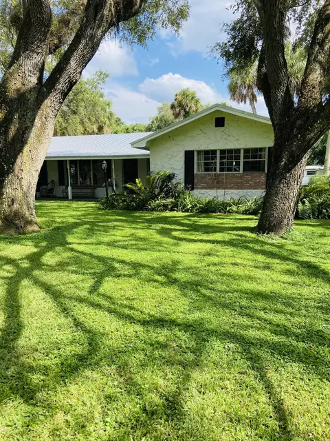 1772 SE 6th Ln, Okeechobee, FL 34974